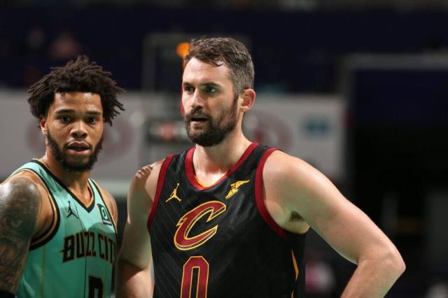 bsports-拉夫再为情绪失控道歉：我愿效力骑士直至生命结束